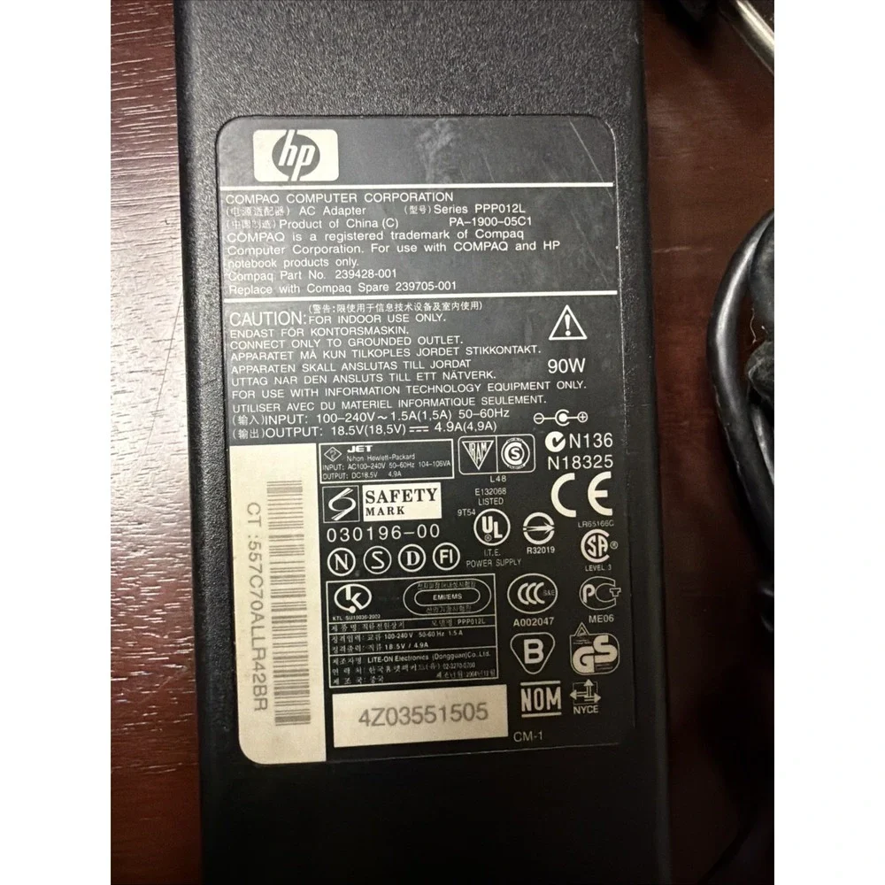 Genuine HP Company Charger HP PPP012L 18.5v 4.9A